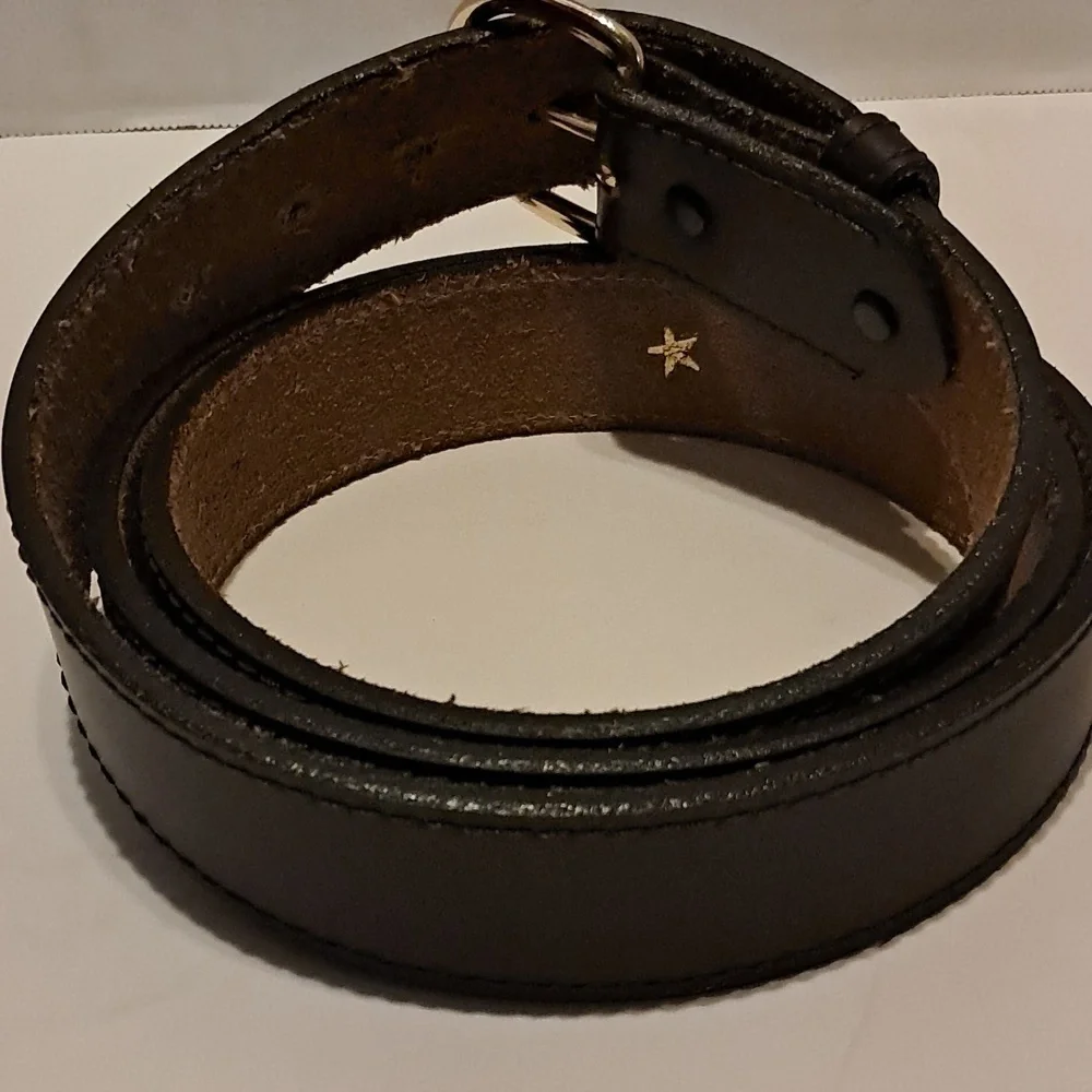 Classic Brown Leather Work Belt Made In The USA Size 50/125 Preowned Minor Wear